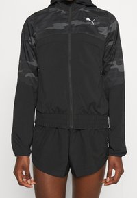Puma Chaqueta de running - black