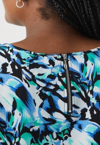 ONLY Carmakoma CARLUX LIFE DRESS - Vardagsklänning - crystal blue