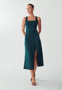 WILLA JENAY MIDI DRESS - Denné šaty - emerald