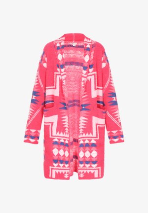 Fuzzy cardigan in felroze met geometrische patronen in wit en blauw. Open voorkant met lange mouwen en twee schuine zakken.