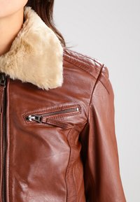Maze MORELIA - Lederjacke - cognac