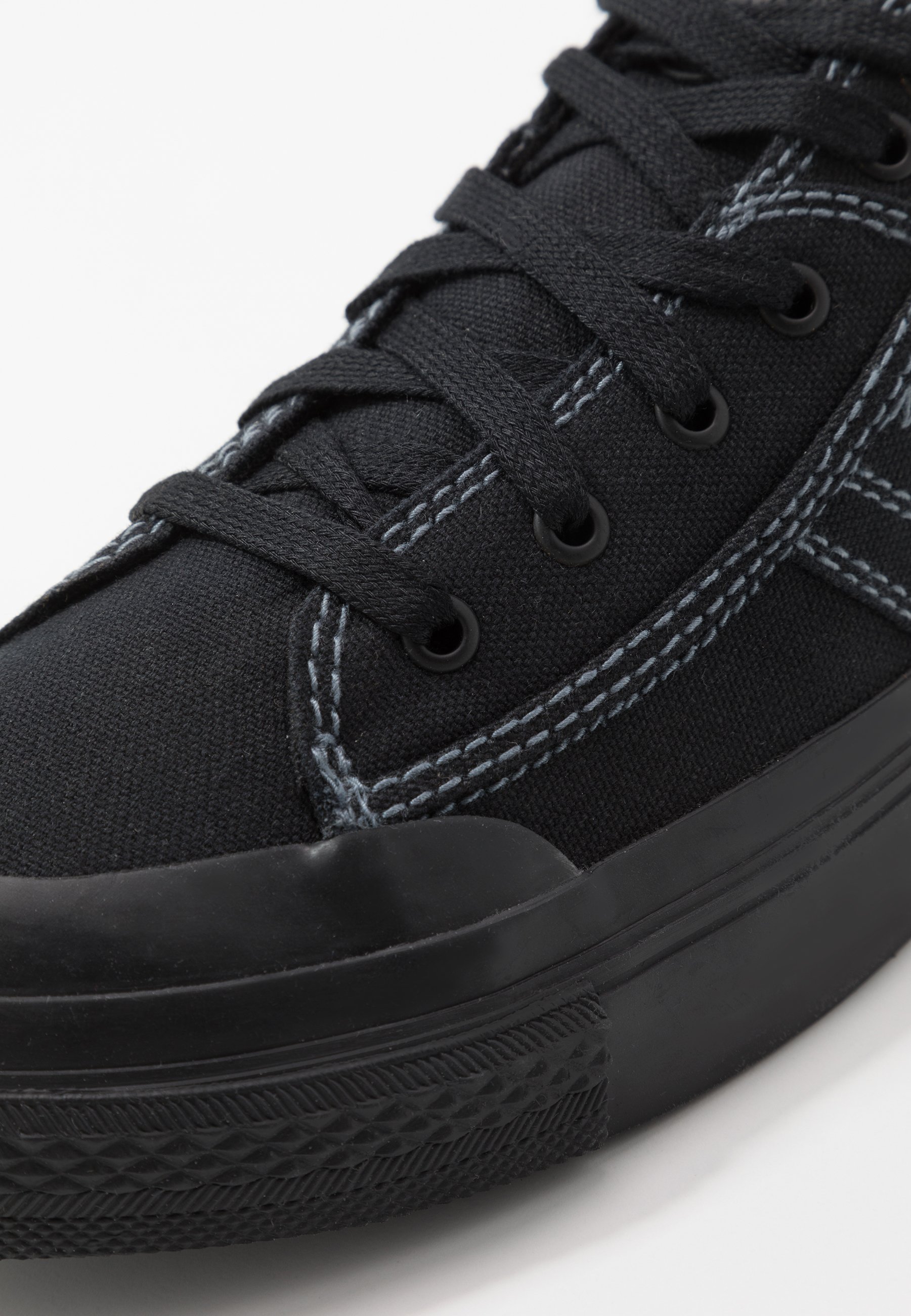 Diesel S-ASTICO LOW LACE - Zapatillas - black/negro - Zalando.es