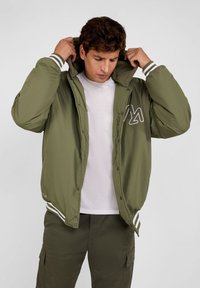RESPECT DETACHABLE HOOD AND FRONT POCKETS - Übergangsjacke - khaki