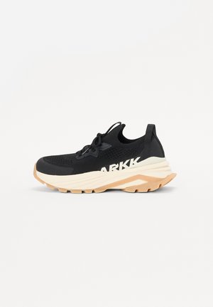 Sneaker low - black