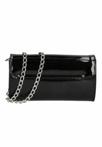Borsa in pelle verniciata nera con un design rettangolare elegante, caratterizzata da una tracolla in catena argentata e una superficie liscia e lucida.