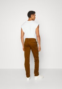 BOSS SLIM  - Chinos - medium brown