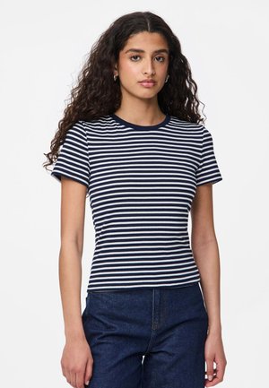 PCSOFFI BABY TEE - Apdrukāts T-krekls - maritime blue/cloud dancer