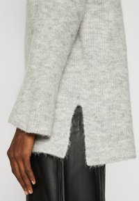 Selected Femme Stickad tröja - mottled light grey