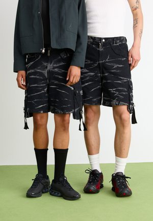 FALLOUT UNISEX - Shorts - grey