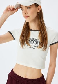 Koton CROP beżowy