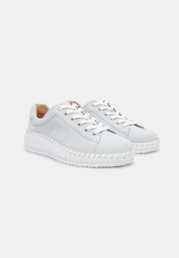 Bata Treniņu apavi - grigio