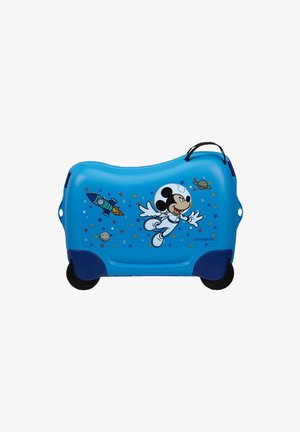 Valigia rigida blu con un personaggio dei cartoni animati in abbigliamento spaziale, motivi a stelle e una grafica di razzo. Include due ruote e un manico.