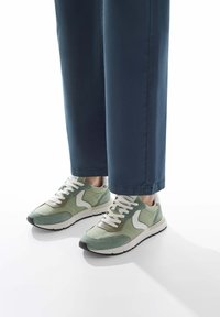 Voile Blanche STORM MAN - Sneakers basse - salbei