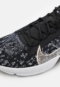 Nike Performance W NIKE SUPERREP GO 3 FLYKNIT - Sapatilha de treino - black/metallic silver/white