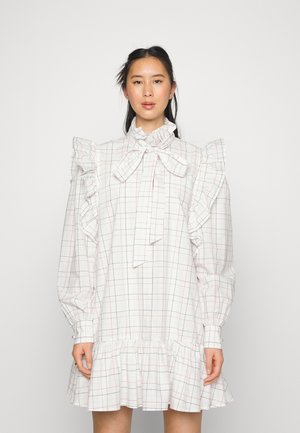 LISSY - Day dress - whisper white
