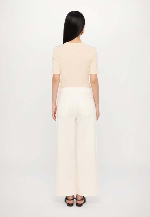 SAIGE  - Wide Leg - mars3