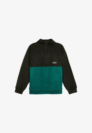 Fleece-Pullover in Schwarz und Grün, mit einem Viertelreißverschluss, gerippten Bündchen und einem weißen Logo auf der Brust. Weicher Stoff und lässige Passform.