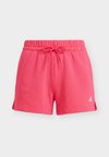 ESSENTIALS SMALL LOGO FEEL COZY SHORTS - Αθλητικό σορτς - power pink/white