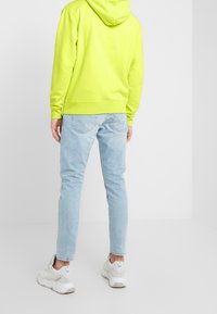 CLOSED Felpa con cappuccio - neon yellow