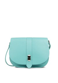 Borsa a tracolla in pelle turchese con chiusura a patta, dotata di un fermaglio in tonalità argento e una superficie texture, progettata con una forma curva.
