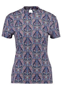Mørkeblå kortærmet top med et paisley mønster i pink og hvid, med en nøglehul-udskæring og en glat stofstruktur.