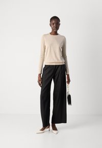 BOSS FERPINA - Strikkegenser - light beige