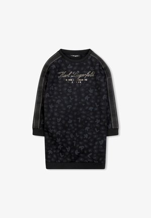 Crni dukserica s diskretnim dezenom životinja, zlatnim natpisom i rebrastim rukavima, s kontrastnim bočnim panelima za dodatni detalj.