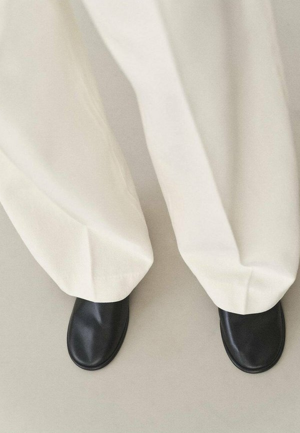 ALBA - Trousers - ecru3