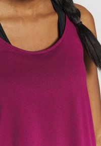 adidas Performance T-Shirt sport - berry