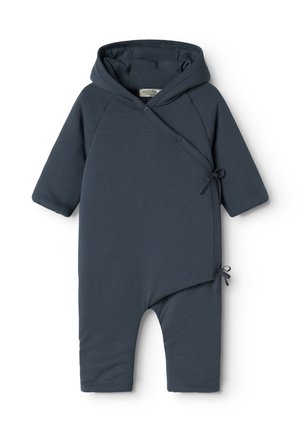 Hettebabydress i mørkeblå. Myk stoff med omslagsdesign, som har knytting på den ene siden og lange ermer. Åpning foran med trykknapper.