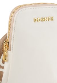 Bogner KLOSTERS NEVE JOHANNA - Handytasche - off white