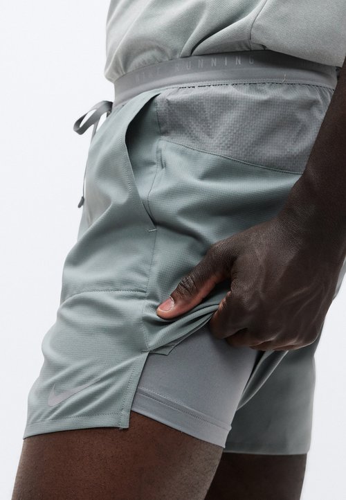 Nike 2-in-1 shorts - smoke grey/silver-coloured — photo 6