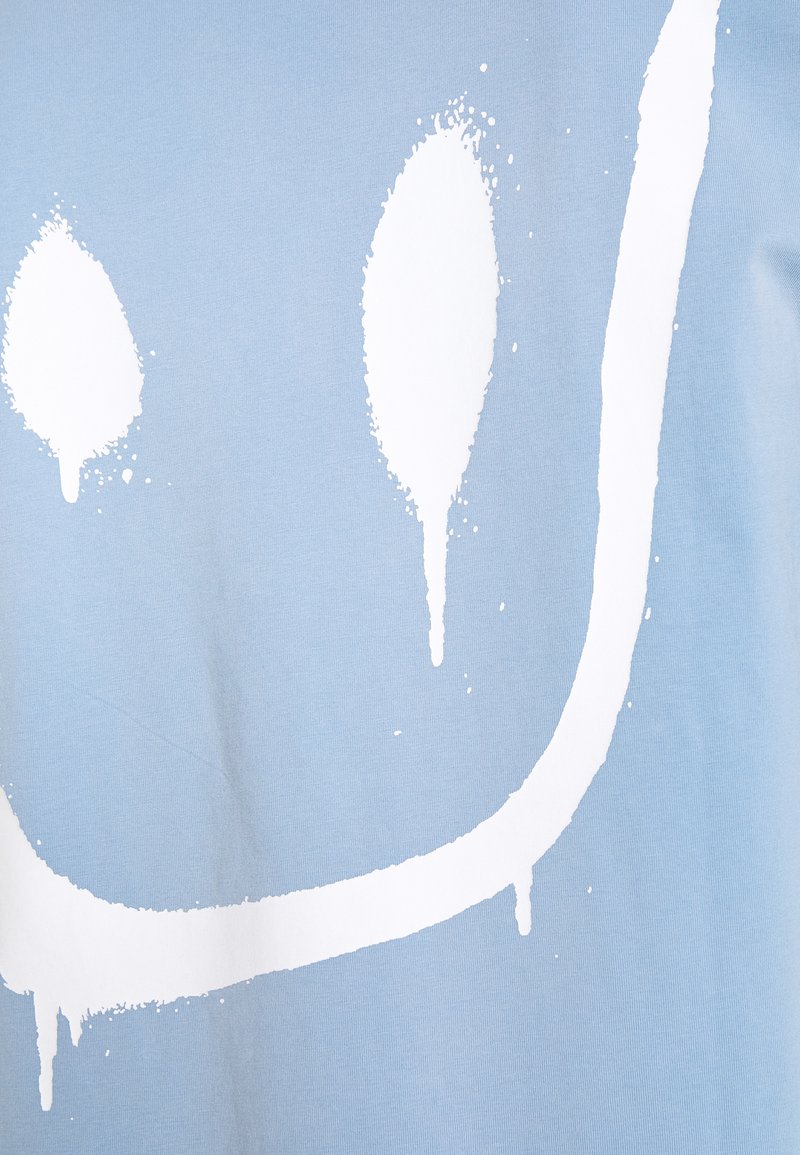 Damen T-Shirts | Weekday OVERSIZED SUNBLEACHED UNISEX T-Shirt print blue washed/blau - UH19901 Damen T-Shirts | Weekday OVERSIZED SUNBLEACHED UNISEX T-Shirt print blue washed/blau - UH19901