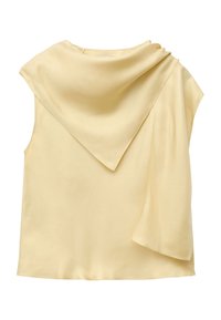 Blouse sans manches en satin beige avec un détail asymétrique d’écharpe drapée autour du col et de l’épaule.