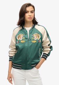 Superdry & Co SUKAJAN EMBROIDERED - Kurtka Bomber