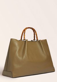Guess LUXE  - Shopper - grün