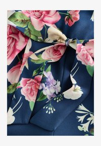 Non sélectionné, navy floral