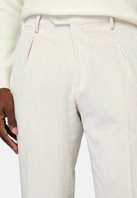 Boggi Milano Chinos tipa bikses - cream