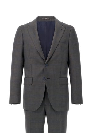 Costume à carreaux gris avec deux boutons, revers à cran et poches latérales. Fabriqué en un mélange de laine texturée avec une doublure intérieure unie et sombre.