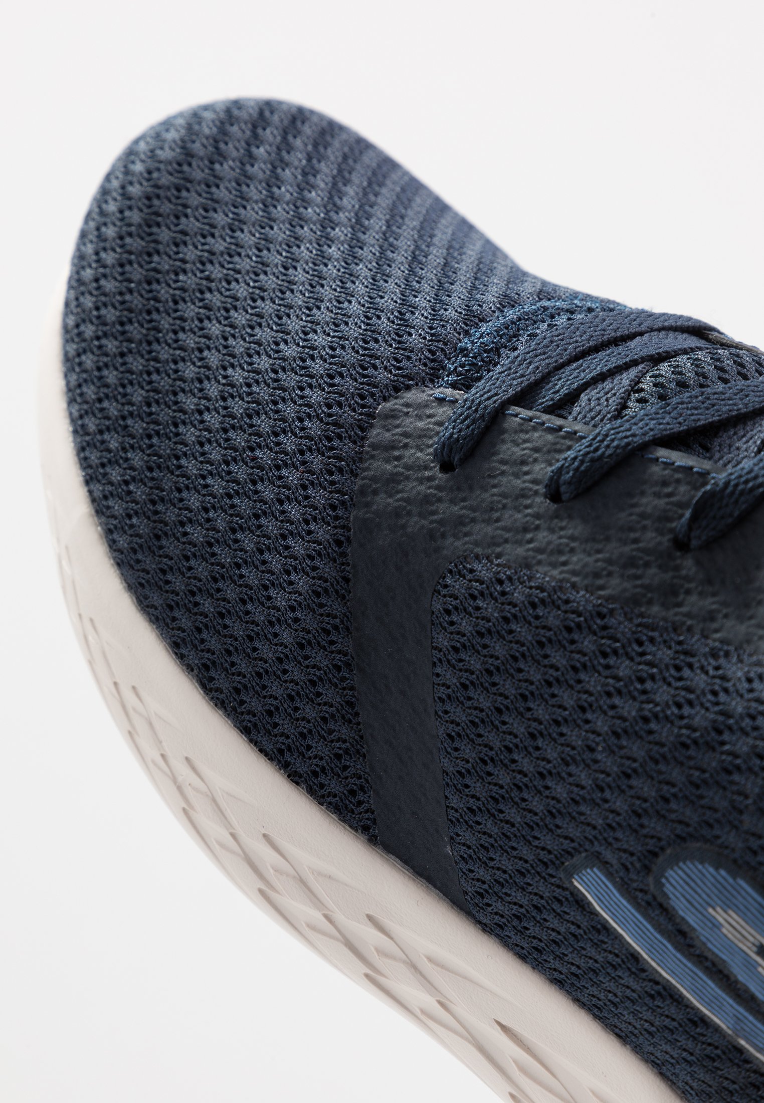 skechers go run 600 dorados