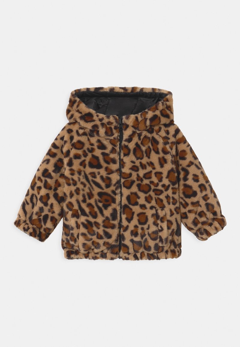 Hnědo-tanová bunda s leopardím potiskem, vycpaná, s kapucí, předním zipem a elastickými manžetami. Měkký, strukturovaný materiál z umělé kožešiny.