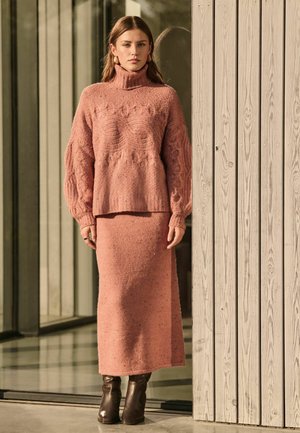 REGULAR FIT - CO-ORD NEPPY HIGH ROLL NECK - Strickpullover - pink blush