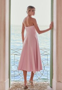 Lipsy REGULAR FIT  - Denné šaty - pink