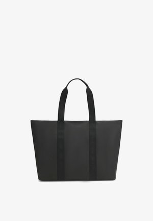 Borsa tote nera rettangolare con due manici lunghi, caratterizzata da un sottile testo in rilievo "HUGO" e un piccolo logo "HUGO" al centro della parte anteriore.