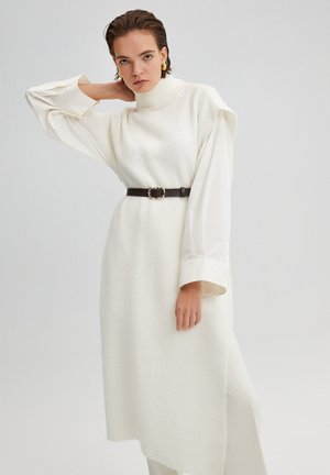 WITH SIDE SLIT - Pleten aty - beige