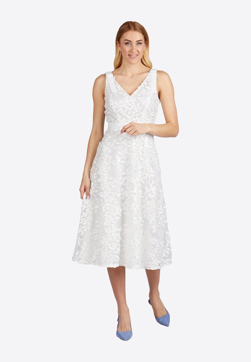 KLEO 3D MIT SCHLEIFENDETAILS - Ballkleid - weiß