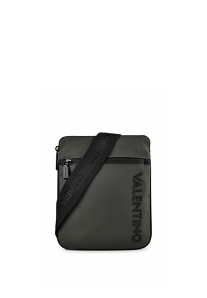 Valentino Bags, AXEL UMHÄNGETASCHE 19 CM - Bandolera - militare