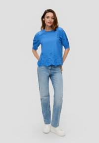 s.Oliver SEMITRANSPARENTER OPTIK - T-shirt print - royalblau