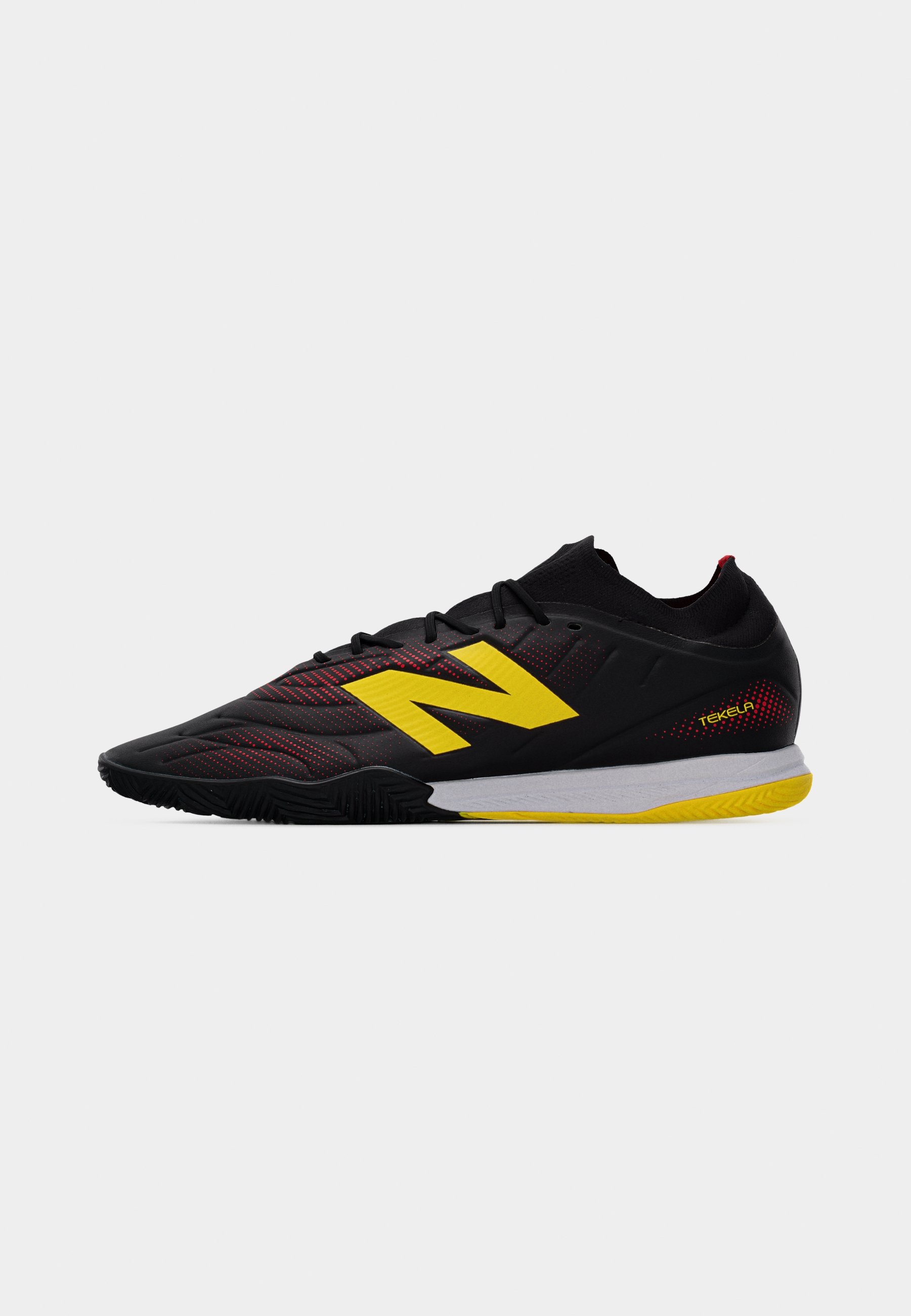 new balance indoor soccer shoes