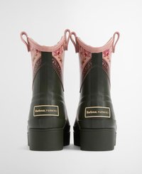 Groene rubberen enkellaarsjes met een roze bloempatroon aan de bovenkant, getextureerde zijkanten en trekriempjes. Gouden merklabel aan de achterkant.